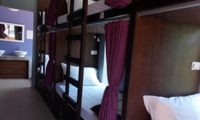 Review slumber party hostel