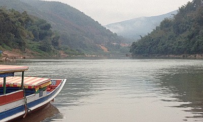 Loď Muang Khua do Muang Ngoy Neua Laos