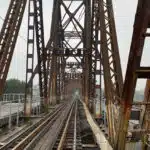 騎自行車遊覽河內大橋